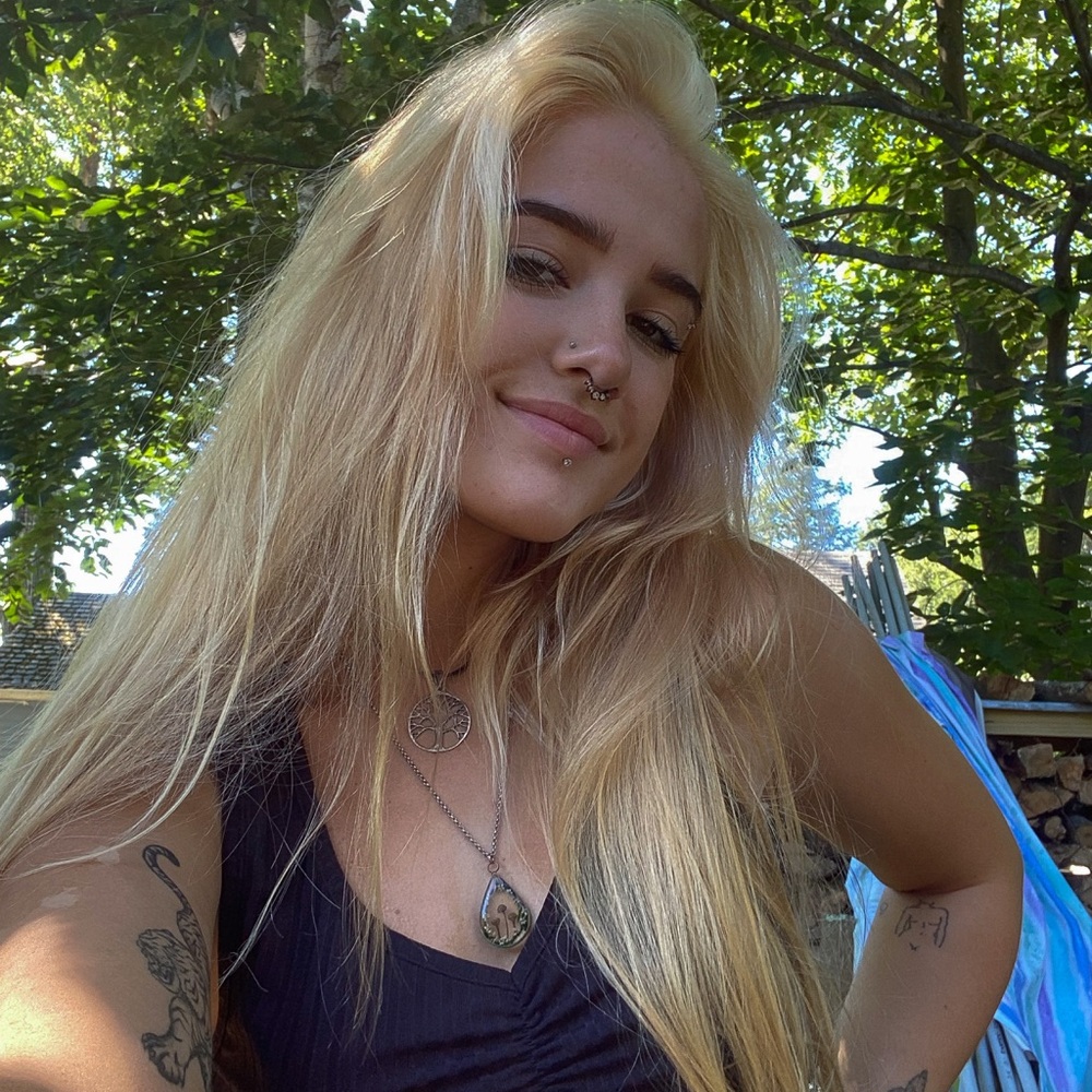 Meet your Posher, Linda